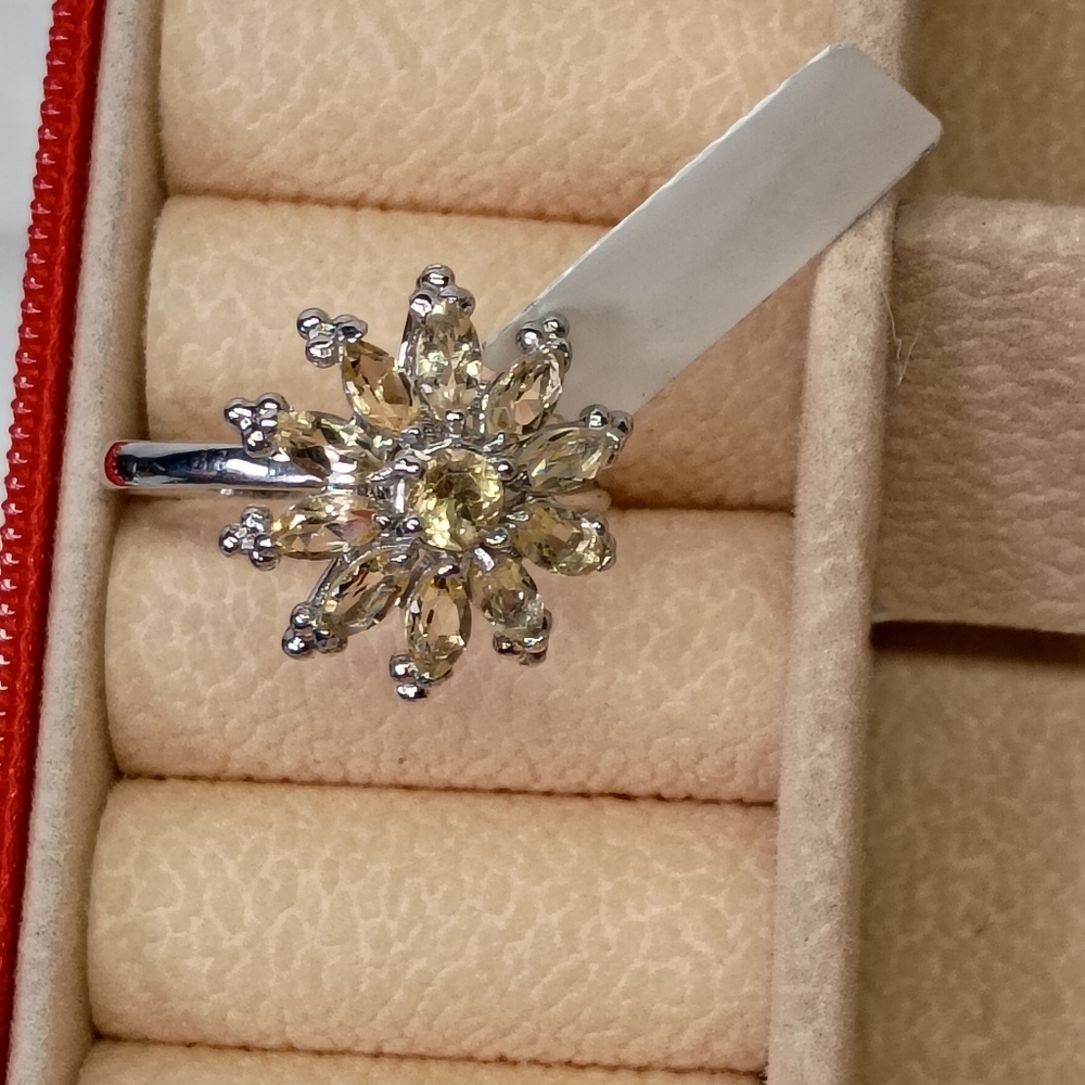 Citrine Flower Ring - Picture 5 of 5